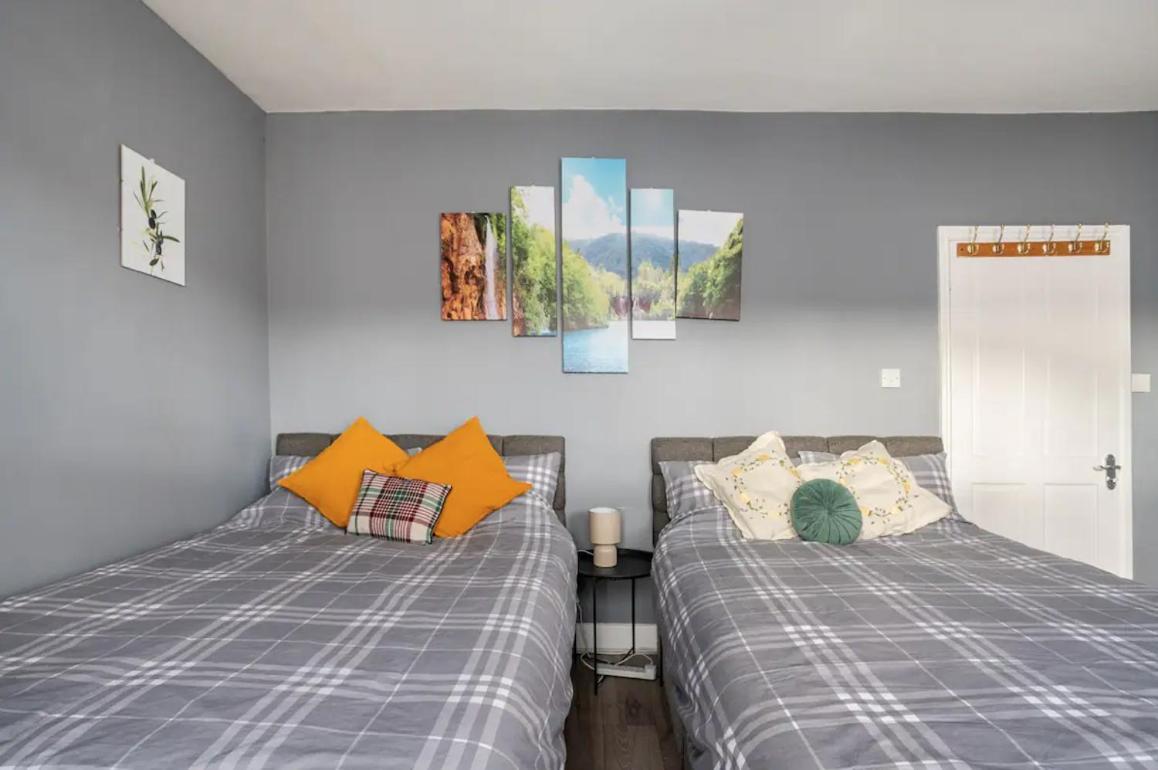 Hatton Homes - Thackeray Avenue ロンドン エクステリア 写真